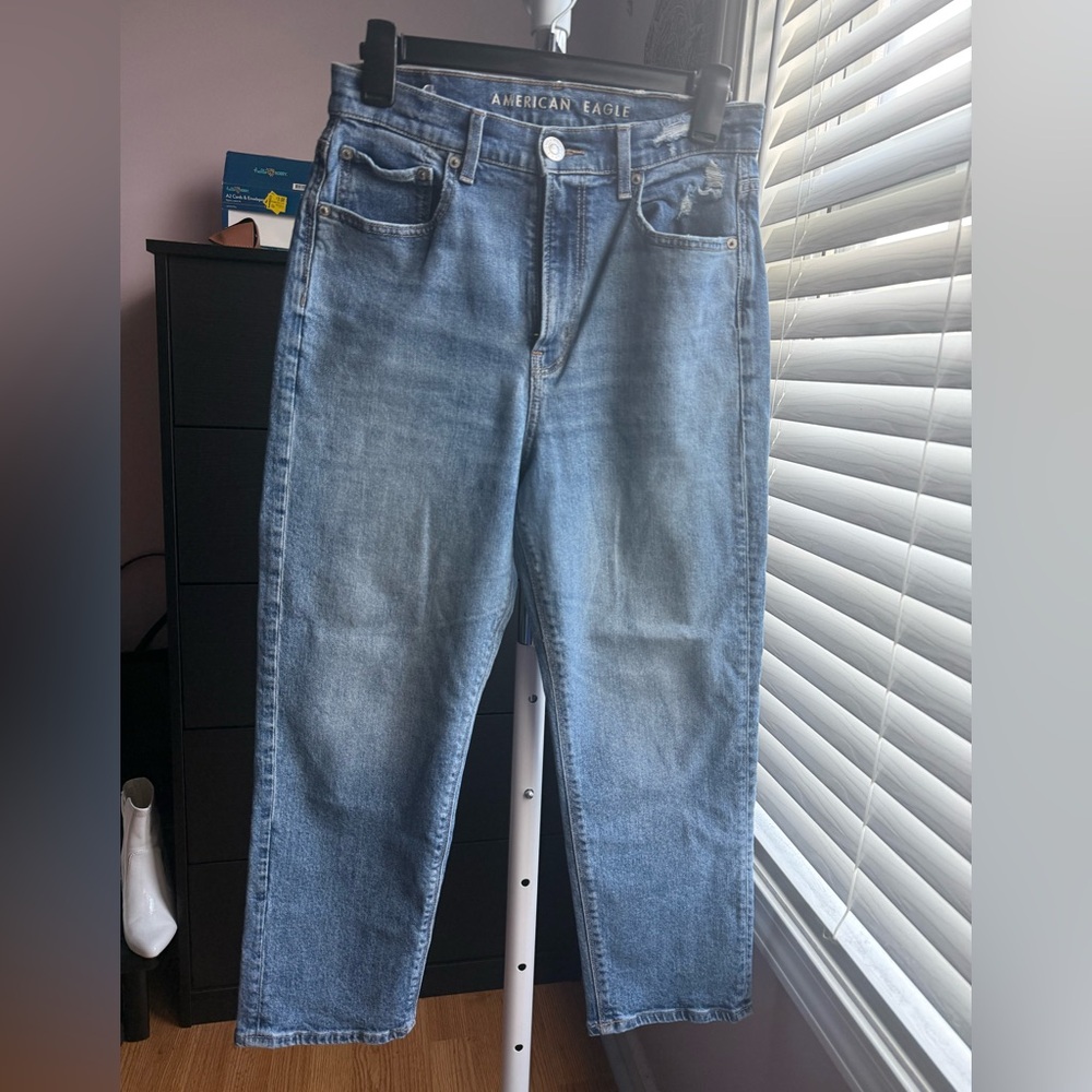 American Eagle 90s Boyfriend Jeans